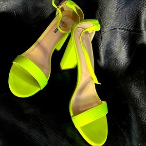 neon yellow sandal heel size 10 (worn twice)